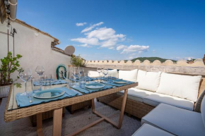 Maison Lazur, comfortable village house with roof terrace 20 minutes from Saint-Tropez